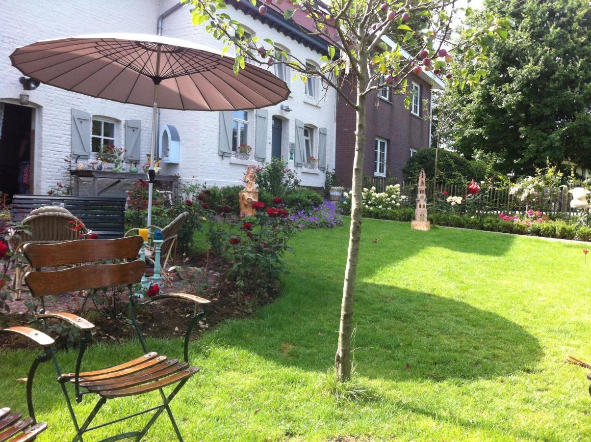 Puurteuven B&B Tussen Kunst En Natuur フーレン エクステリア 写真